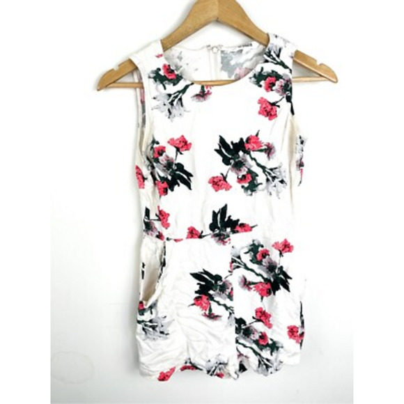 BB Dakota by Steve Madden Aniston Romper - Picture 2 of 10